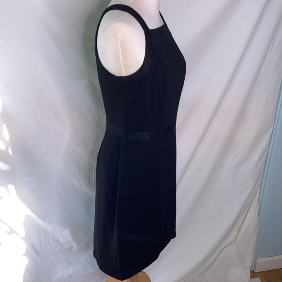 Cynthia Steffe 'Billie' Tulip Hem Lace Inset Dress - Picture 7 of 11